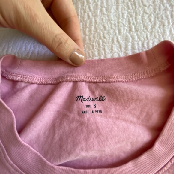 Madewell spring tee 🌺 - Picture 2 of 3
